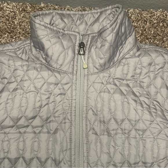 Lands' End Light Gray Quilted Jacket - Picture 8 of 12